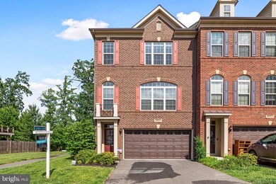 6661 Bartrams Forest Ln, Haymarket, VA 20169 - photo 2