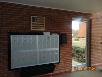 Babcock Cooperative unit 209, Royal Oak, MI 48073 - photo 4