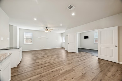 2224 Raider Dr, Conroe, TX 77301 - photo 4