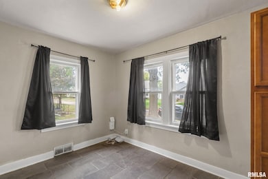 542 21st Ave, Moline, IL 61265 - photo 7