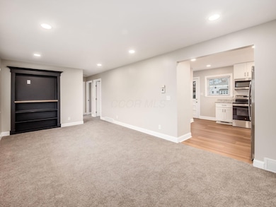 2475 Swansea Rd, Columbus, OH 43221 - photo 3