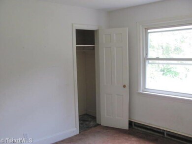2nd Bedroom.