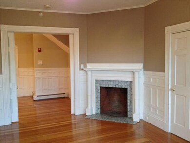 139 Winthrop Rd unit 1, Brookline, MA 02445 - photo 2
