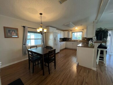 24300 Airport Rd unit 185, Punta Gorda, FL 33950 - photo 2