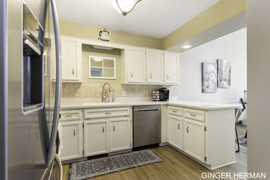 9-web-or-mls-2855-parkside-dr
