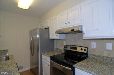 2422 Eccleston St, Silver Spring, MD 20902 - photo 6