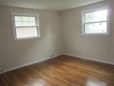 90 Mokema Ave, Waltham, MA 02451 - photo 2