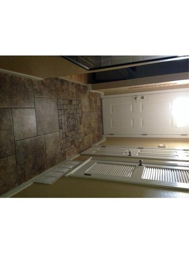 10300 Maxwood Dr, El Paso, TX 79925 - photo 2