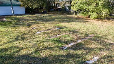 208 E Shadowwood St, Gun Barrel City, TX 75156 - photo 4