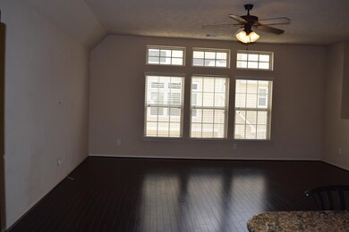 3312 Leading Point Dr, Houston, TX 77091 - photo 2