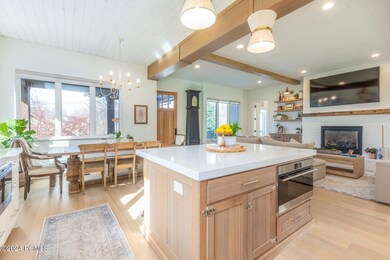 1366 Montabon Way Midway UT 84049 USA-00