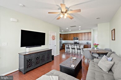 7706 Cedar Branch Dr, Gainesville, VA 20155 - photo 4