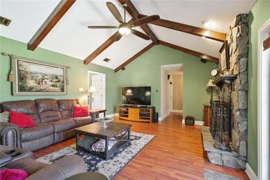 Den w/cathedral ceiling
