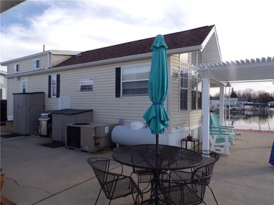 lot215