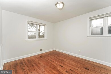 7812 Hillsway Ave, Parkville, MD 21234 - photo 7