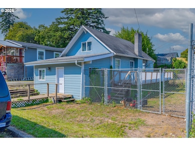 1138 Oregon Ave, Coos Bay, OR 97420 - photo 3