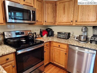 Granite & stainless