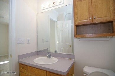 3951 Sterling Pointe Dr unit Ooo5, Winterville, NC 28590 - photo 7