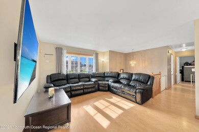 1068 Andrews Dr, Perth Amboy, NJ 08861 - photo 2