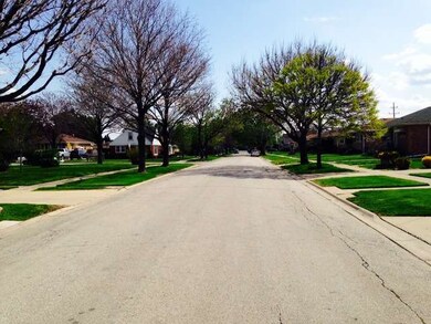 4630 Scott St, Schiller Park, IL 60176 - photo 5