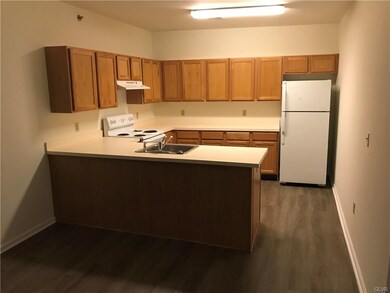 79 W Market St unit Apartment R, Bethlehem, PA 18018 - photo 4