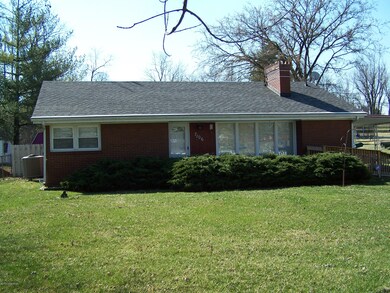7106 E Manslick Rd, Louisville, KY 40228 - photo 2
