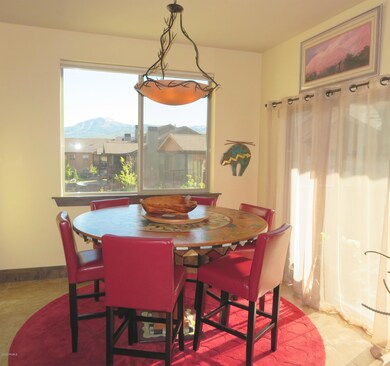 Dining - Bald Mountain View