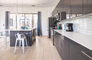 320 Villa Domani Ct, Davenport, FL 33896 - photo 4