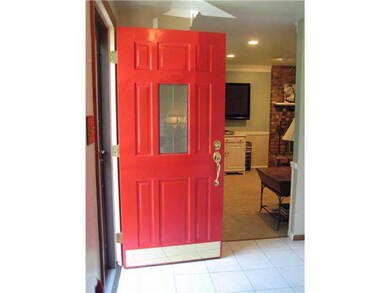 Entry/Foyer.