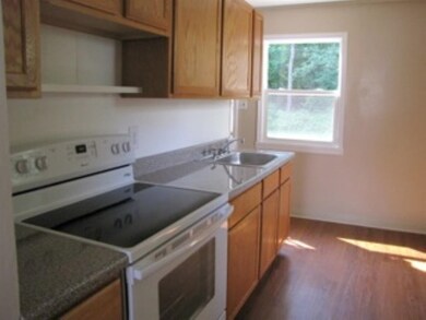 53 Vics Ct, Albany, NY 12205 - photo 6