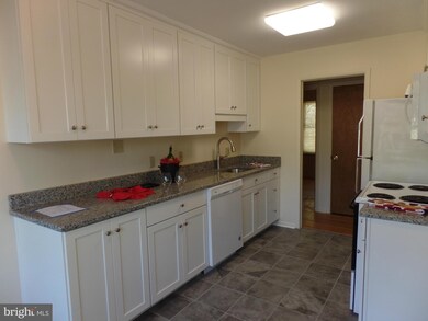 23331 Town Creek Dr, Lexington Park, MD 20653 - photo 3