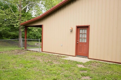 3014 W 4th St, Pittsburg, KS 66762 - photo 6