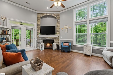 Living Room - 12ft Ceilings