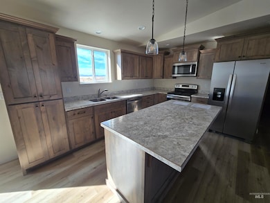 150 Railroad St, Fairfield, ID 83327 - photo 7