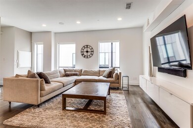 4914 Camdale Ct, Dallas, TX 75206 - photo 4