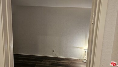 3851 Amberly Dr unit G, Inglewood, CA 90305 - photo 7