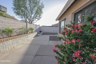 925 E Wagoner Rd-11