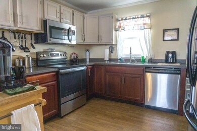 248 E St, Penns Grove, NJ 08069 - photo 4