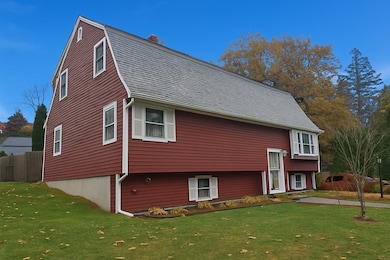 37 Elmwood St, Auburn, MA 01501 - photo 4