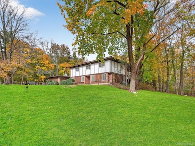 2 Kings Gate Rd, Suffern, NY 10901 - photo 7