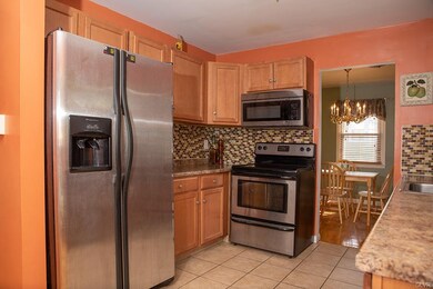 1131 W Highland St, Whitehall, PA 18052 - photo 6