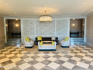 20 Church St Lobby