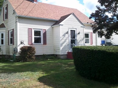 28 Angell St, Woonsocket, RI 02895 - photo 2