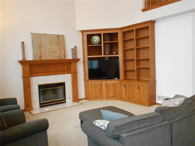 4231 Oak Leaf Ct NE, Cedar Rapids, IA 52411 - photo 6