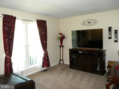 8045 Portland Ct, Owings, MD 20736 - photo 4