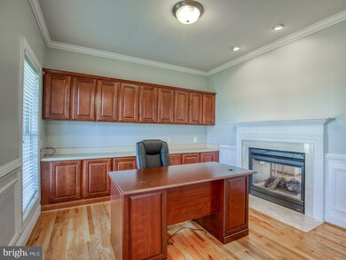 112 Julasar Dr, Winchester, VA 22602 - photo 4