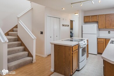 1728 Bellevue Lp Anchorage AK-large-010-