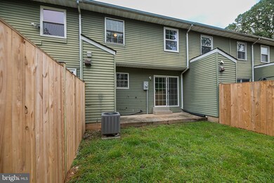 8613 Colston Ct, Marshall, VA 20115 - photo 6