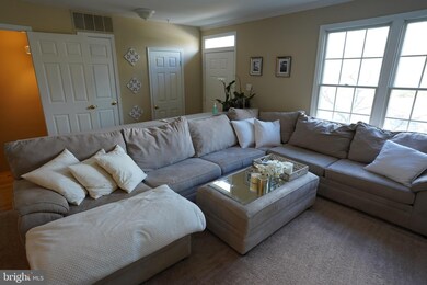 9409 Rosmarin Way, Laurel, MD 20708 - photo 3