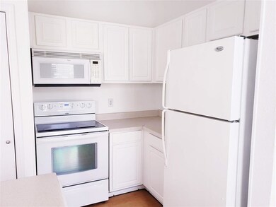 2002 N Fitzhugh Ave unit 5, Dallas, TX 75204 - photo 6